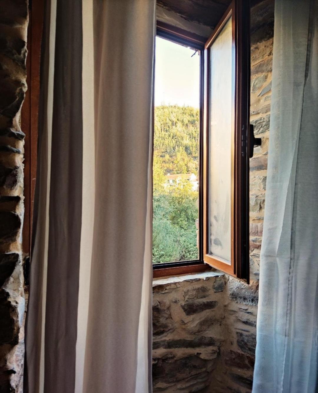 Pampihouse, Luxury Rustic House Near River *